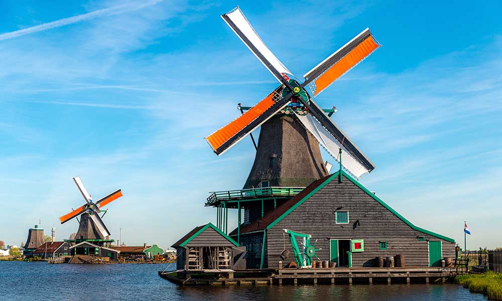 De Kat paint mill at Zaanse Schans