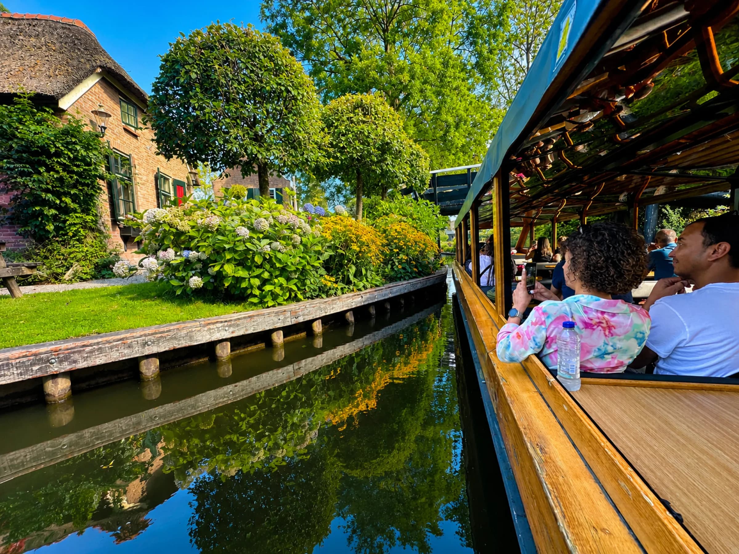 Explore Giethoorn with Flagship Tours
