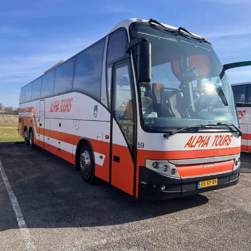 Luxury coach to Giethoorn
